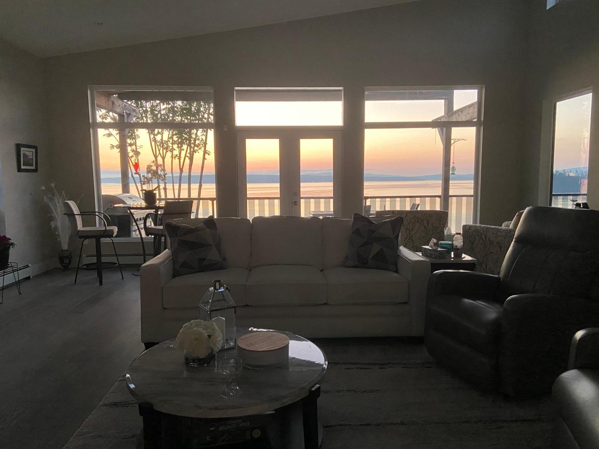 Апартаменты Edgewater Чемейнус Экстерьер фото